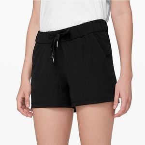 Lululemon On The Fly - Woven Short